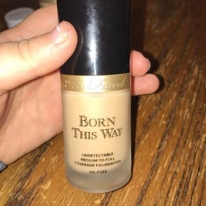 Too Faced Born This Way foundation